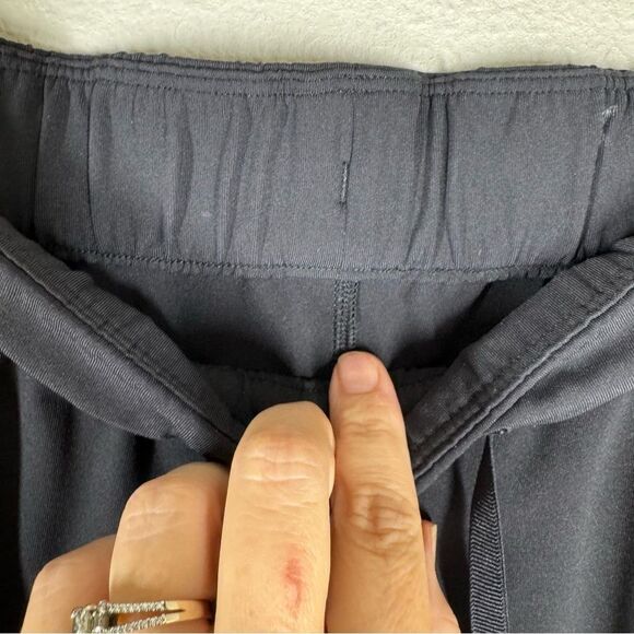 Lululemon On The Fly Crop 23" Black Size 4 Drawstring Pocket Travel W6AV6S - Picture 4 of 7